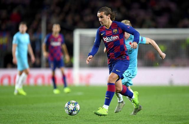  沃尔夫斯堡门将神勇发挥，多次扑救力保城门不失