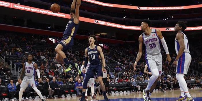  三球准三双黄蜂加时险胜步行者